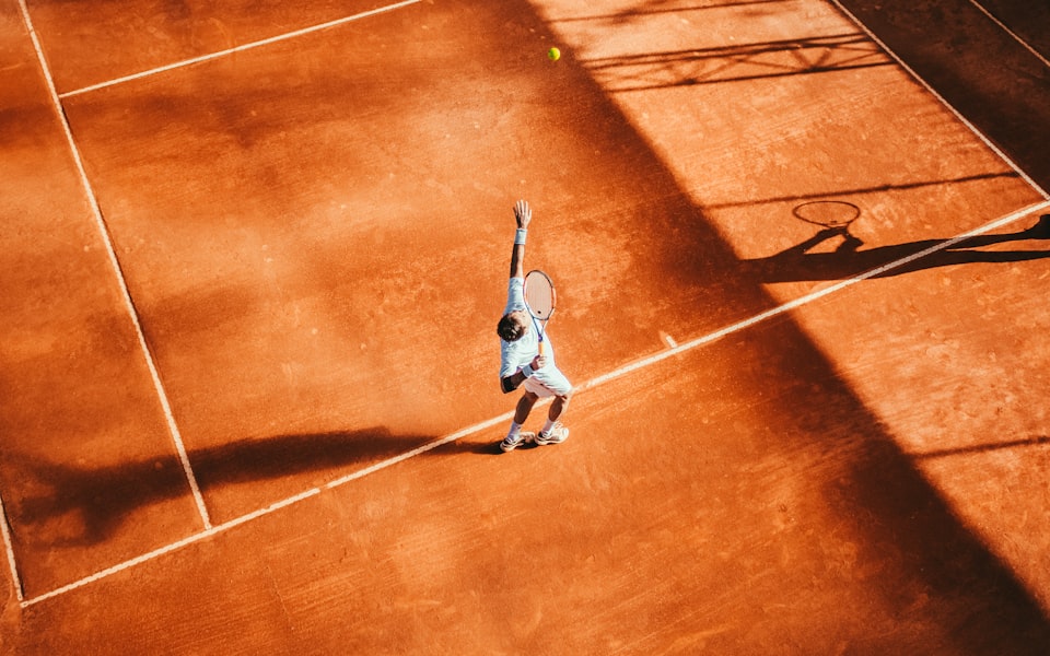 Tennis court and racket sport — tournaments and live sports tech